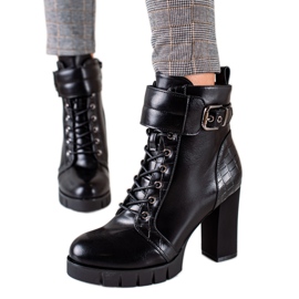 W. Potocki Vezani radnici na kožnom stupu crna