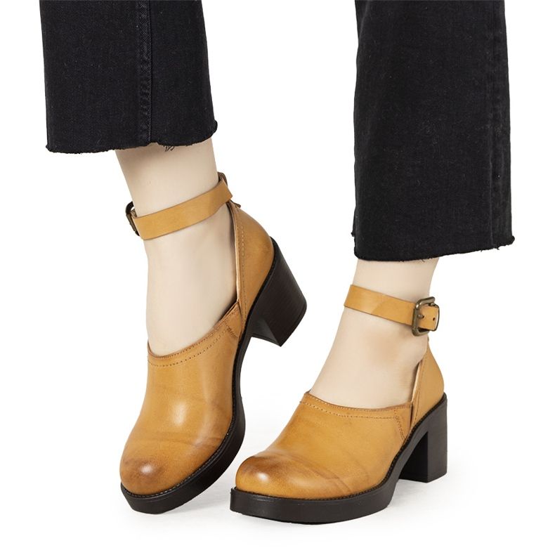 Cipele od deve na Christiane postu smeđa