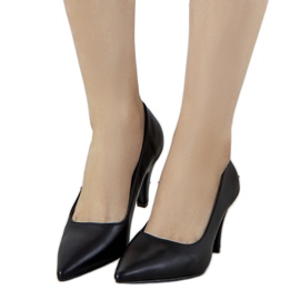 Crne pumpe na debeloj peti Day Off crna