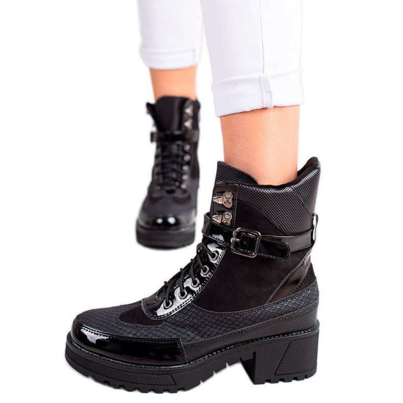 Queen Vivi Elegantni crni radnici crno