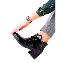 Čizme s niskom petom od Sergio Leonea crna