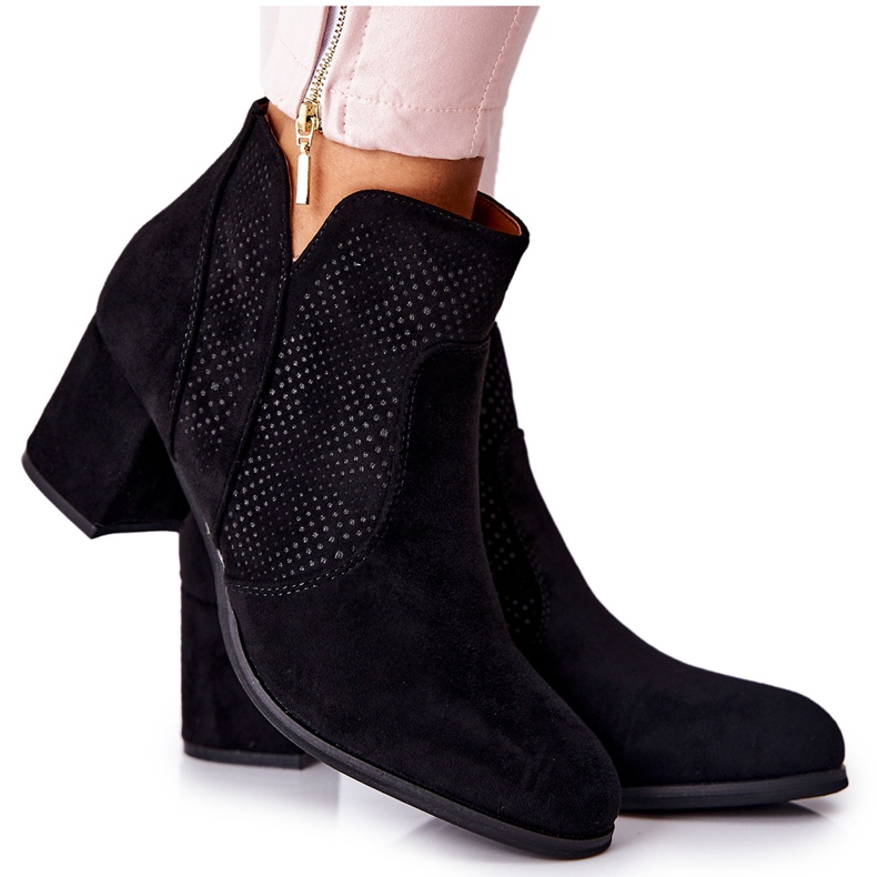 PE1 Crne čizme od antilopa na peti Elisea crno