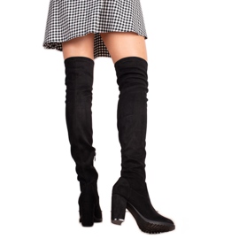 TRENDI Visoke čizme od antilopa crna