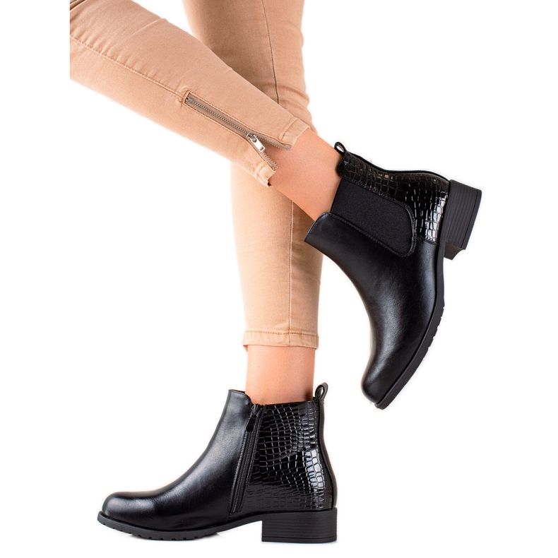 Queen Vivi Ležerne gležnjače crno