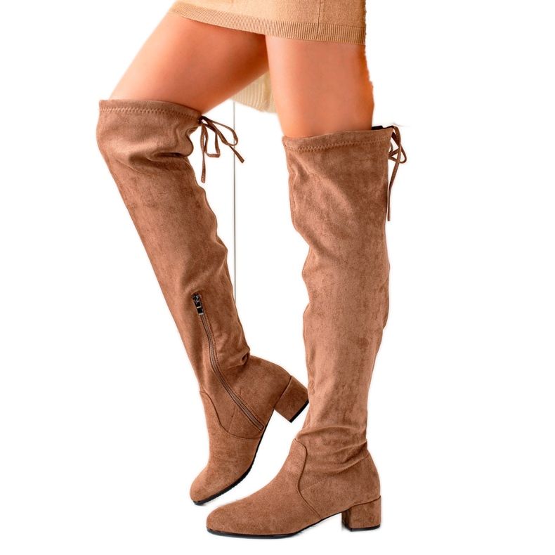 Modni bež mušketiri smeđa