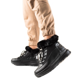 TRENDI Crne čizme za snijeg s krznom crna