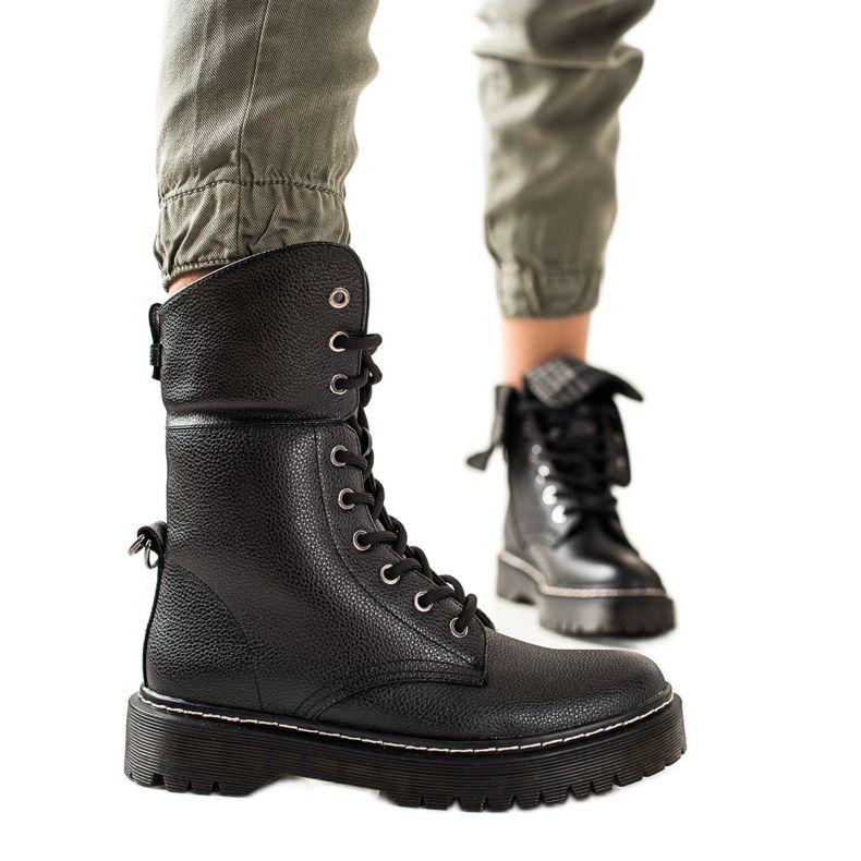 TRENDI Čizme s preokretom crno