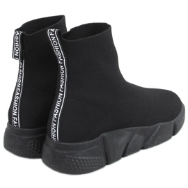 Cento crne tenisice s čarapama crna