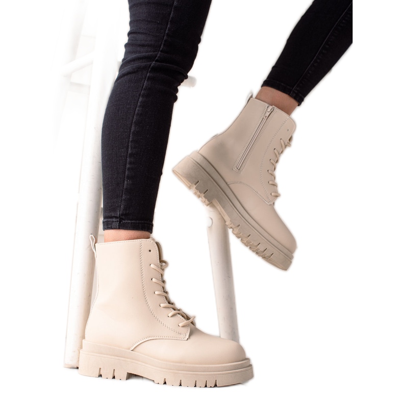 TRENDI Klasični bež traperi na platformi