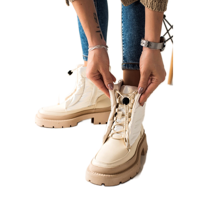 Small Swan Bež čizme za snijeg na platformi