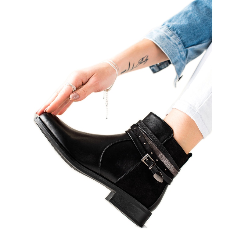 Lovit Čizme s ukrasnim prugama crno