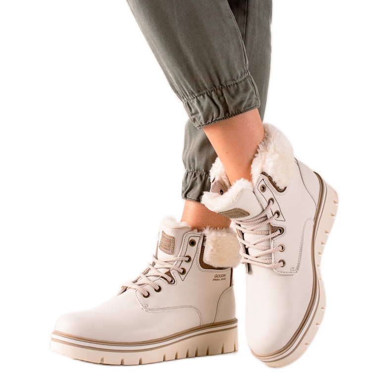 Goodin Traperi na platformi bež