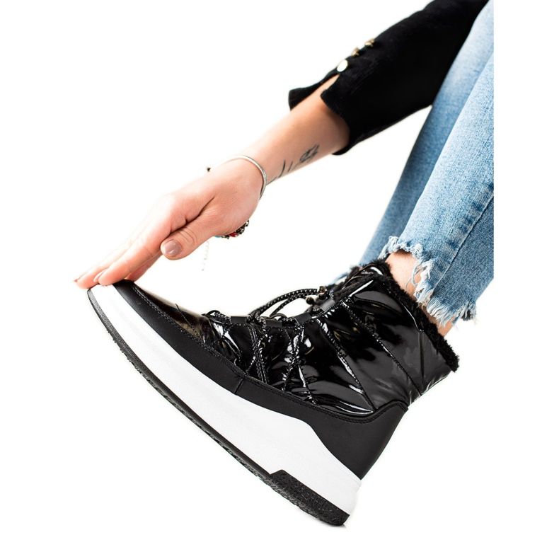 TRENDI Modne sjajne čizme za snijeg crno