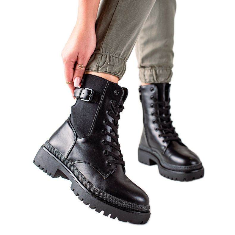 Groto Gogo Radnici Trappers s kopčom crno