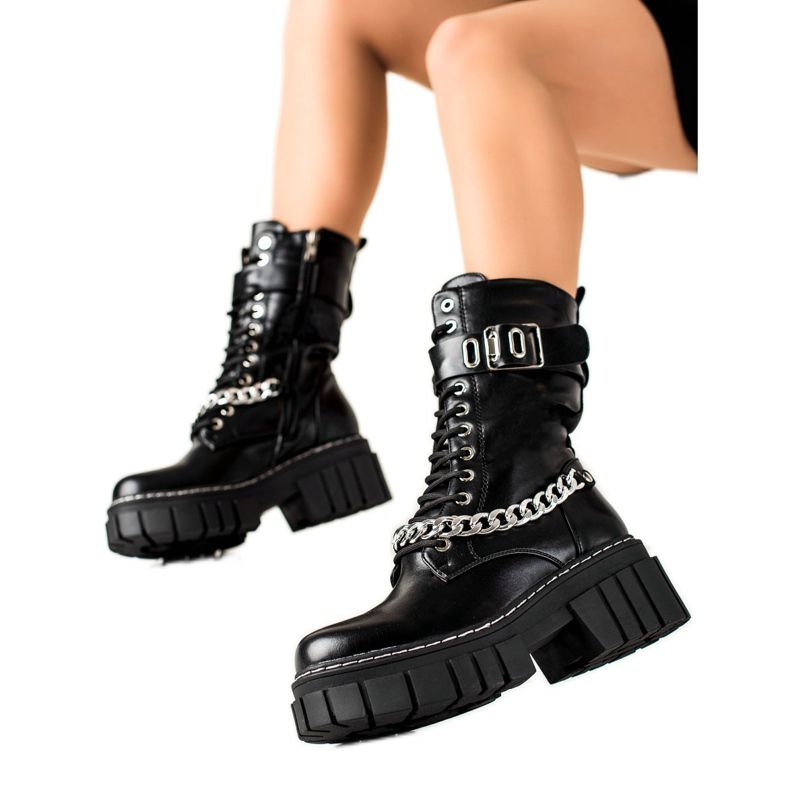 TRENDI Čizme s lancem crno