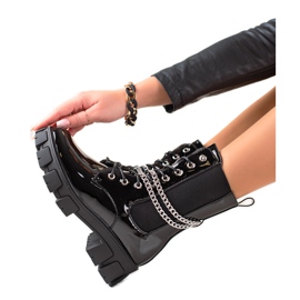 TRENDI Lakirani radnici s lancima crna