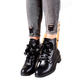 Evento Čizme s ukrasnim uvezom crna