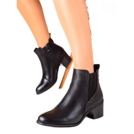 Evento Klasične čizme od eko kože crna