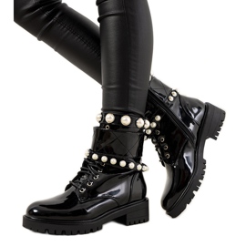 Crno lakirane ženske cipele Corso crna