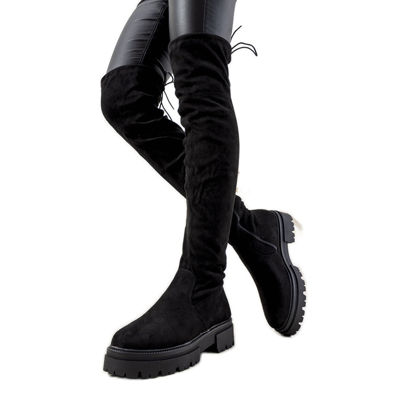 Crne čizme na visokom Paulino potplatu crno