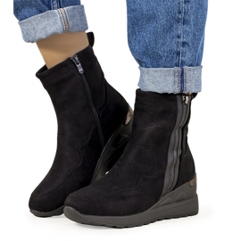 Crne izolirane čizme na klin iz Valdeza crna