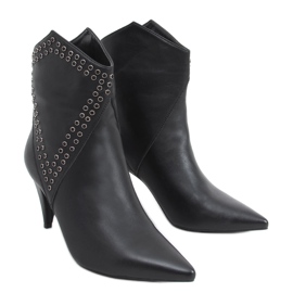 Girme Crne čizme na visoku petu crna