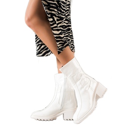 Bella Paris Bijele lakirane čizme bijela