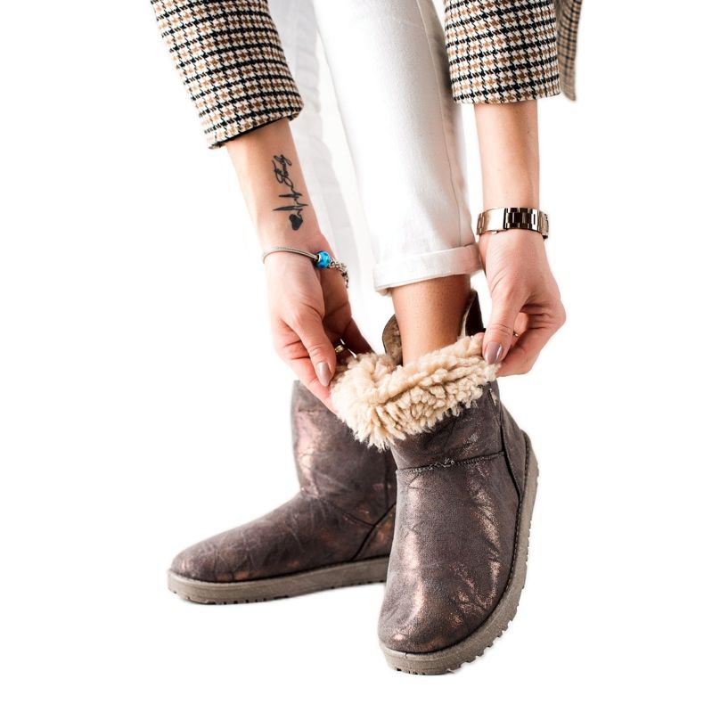 Evento Mukluki sa sjajem smeđa