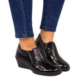 Lakirane kožne cipele Helios W 389 crne crna