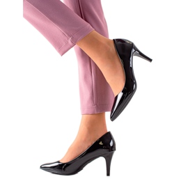 Clowse Elegantne lakirane potpetice crna