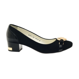 Crne pumpice sa zlatnim Neścior ukrasom crna žuta boja