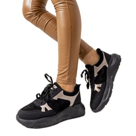 Crne tenisice sa zlatnim Davisovim akcentima crna