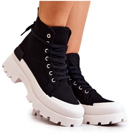 PS1 Vjerno zavezane crne čizme crna