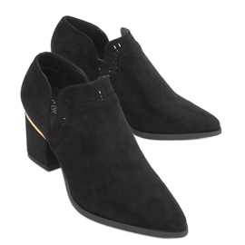 Cipele s visokom potpeticom iz Aila Black crno