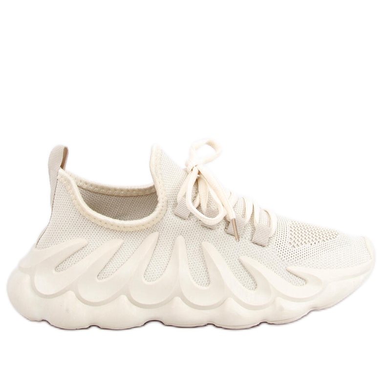 Trakaste bež čarape