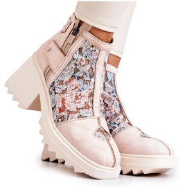 Kožne čizme na masivnom stupu Maciejka bež 05325-04