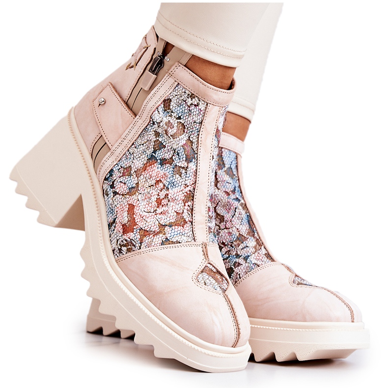 Kožne čizme na masivnom stupu Maciejka bež 05325-04