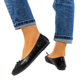 Crne balerine s ažurnim uzorkom Negrete crno