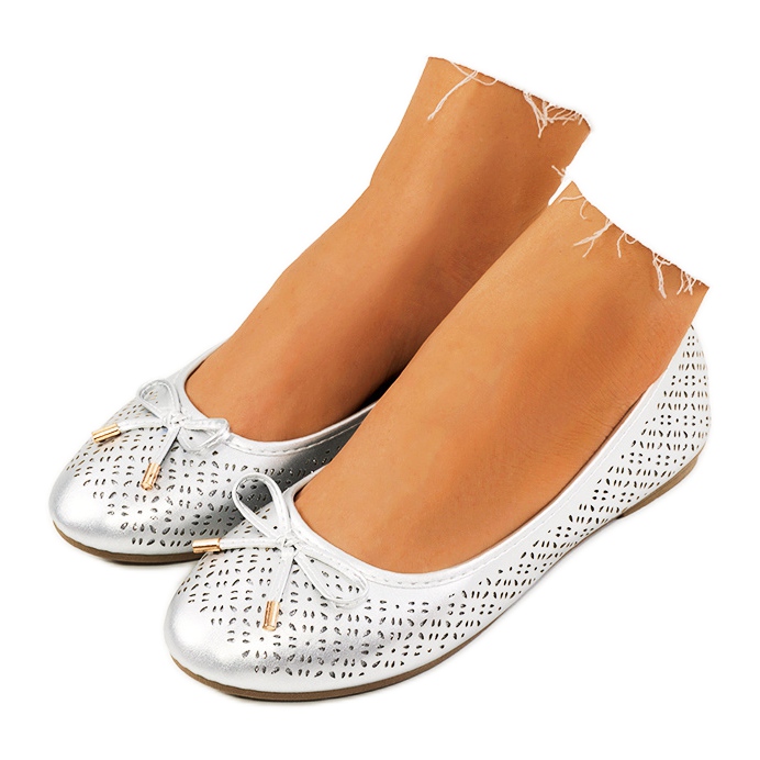 Srebrne balerinke s ažurnim uzorkom Negrete srebro