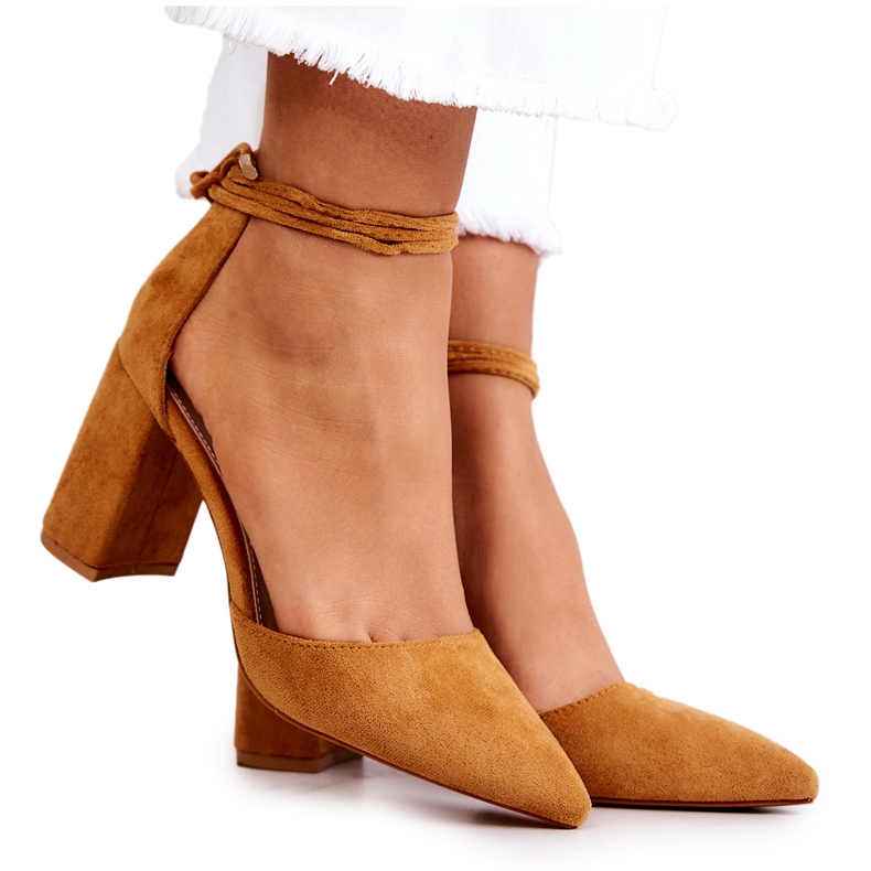 FB2 Pumpe na šipku zavezane devine letice smeđa žuta boja