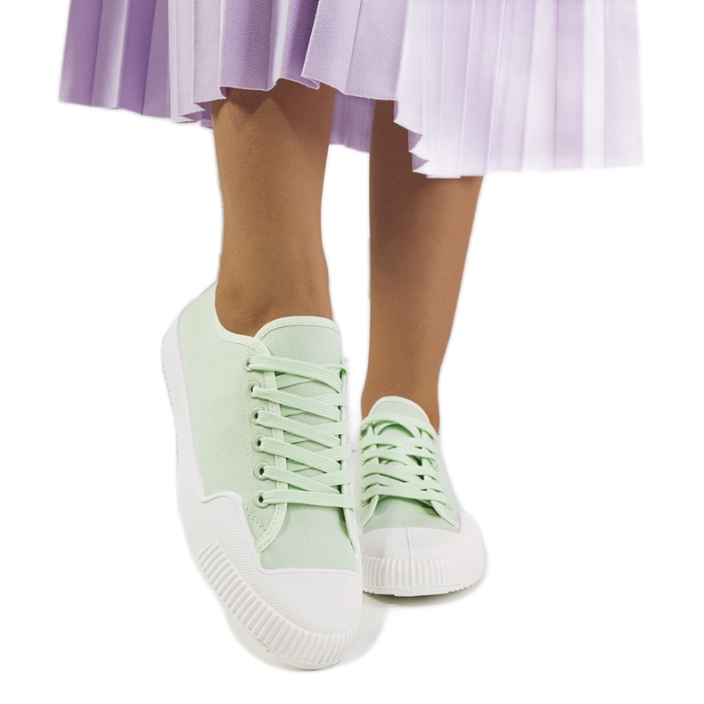 Zelene ženske tenisice iz Rivasa zelena