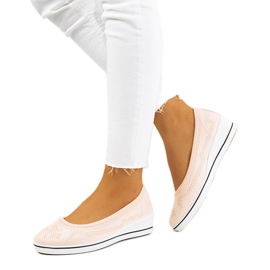 Ružičaste balerinke na Connorovom klinu ružičasta