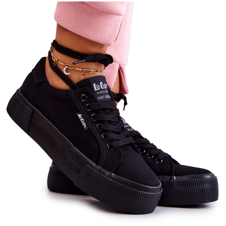 Crne tenisice Lee Cooper LCW-22-31-0885L crne crno