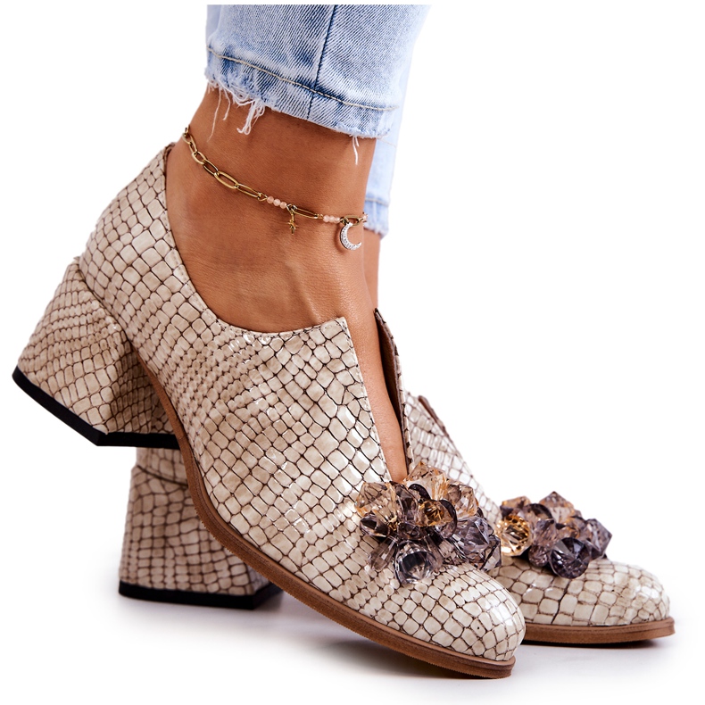 PA2 Elegantne kožne visoke pete s bež dekoracijom Delaver