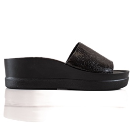 Goodin Crne papuče na platformi crna