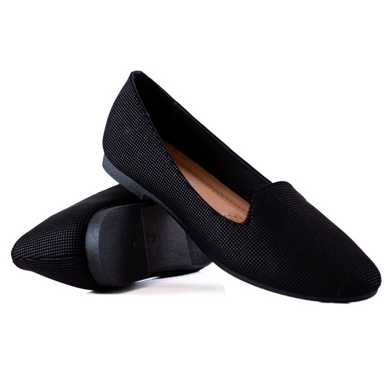 TRENDI Crni gospodari u točkicama crno