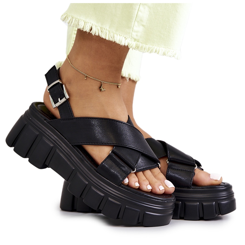 PE1 Kožne sandale na crnoj Betti platformi