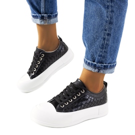 Crne tenisice na debelom Luther potplatu crna