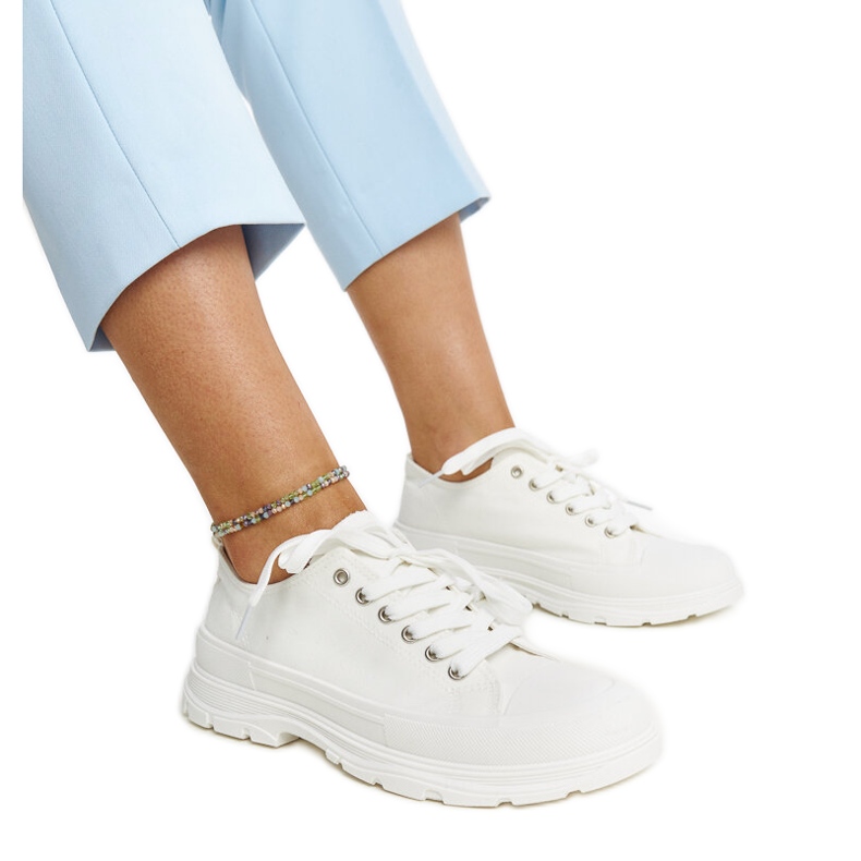 Bijele tenisice na debelom Prenzel potplatu bijela