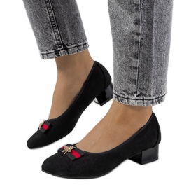 Crne pumpice s Vijver leptir mašnom crna